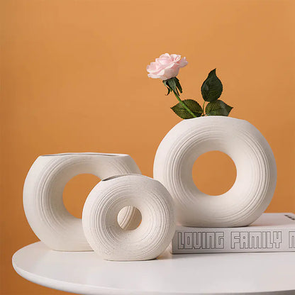 Elegant keramisk Vase for dekorasjon - Nordic Design